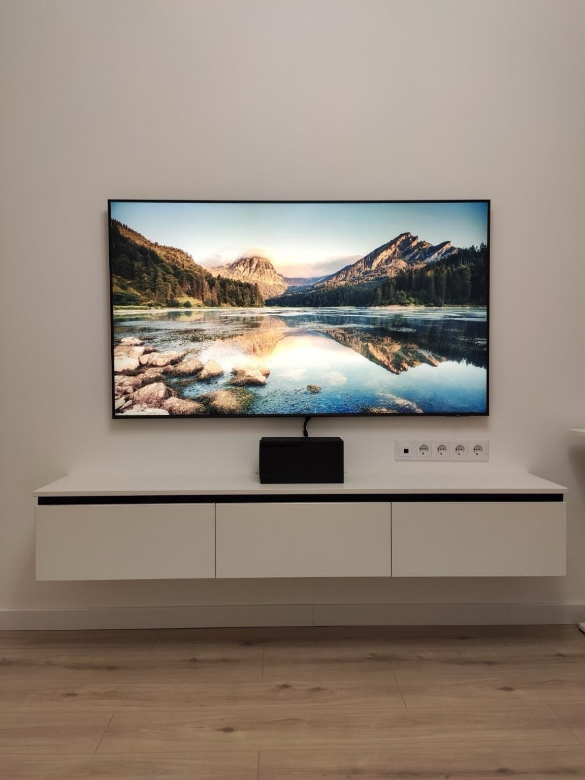 Plain TV Unit white MDF - Tafaseel Home Decor