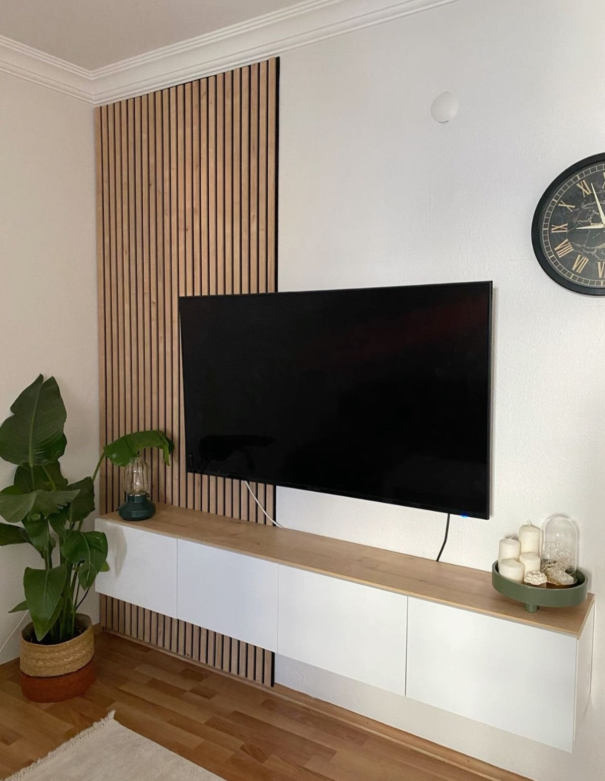 Plain TV Unit 160cm white - Tafaseel Home Decor