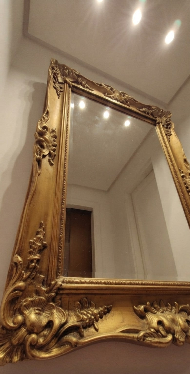 La Reine Vintage Mirror in gold