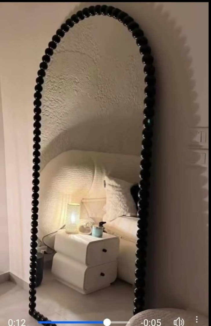 Neo Classic Mirror black finish
